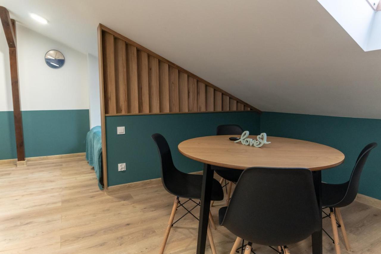 Uroczy, Przytulny Apartament Poddasze Радом Екстер'єр фото